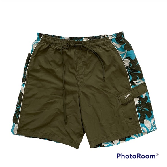Speedo Mens Bathing Suit Green with Tropical Print Gently Worn Large Pool Beach - Picture 1 of 6